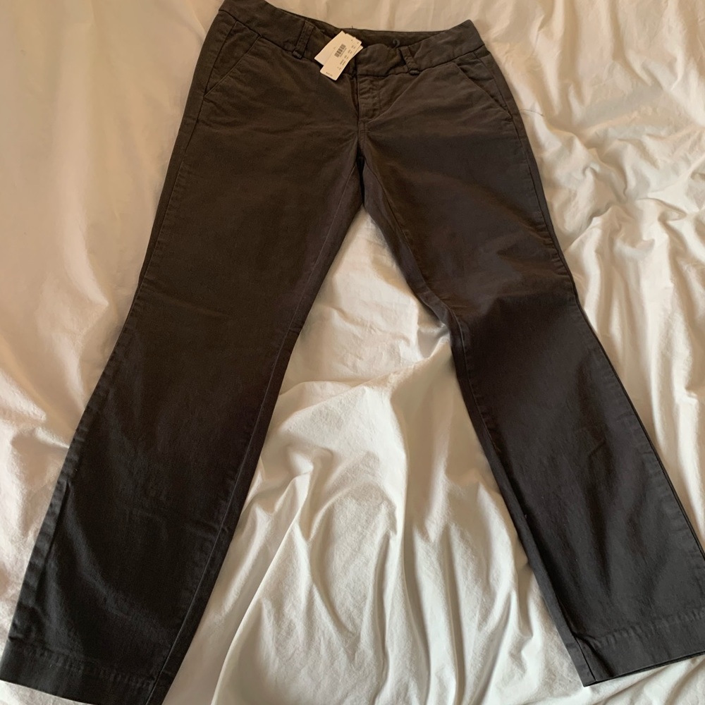 Super soft mid rise grey chino